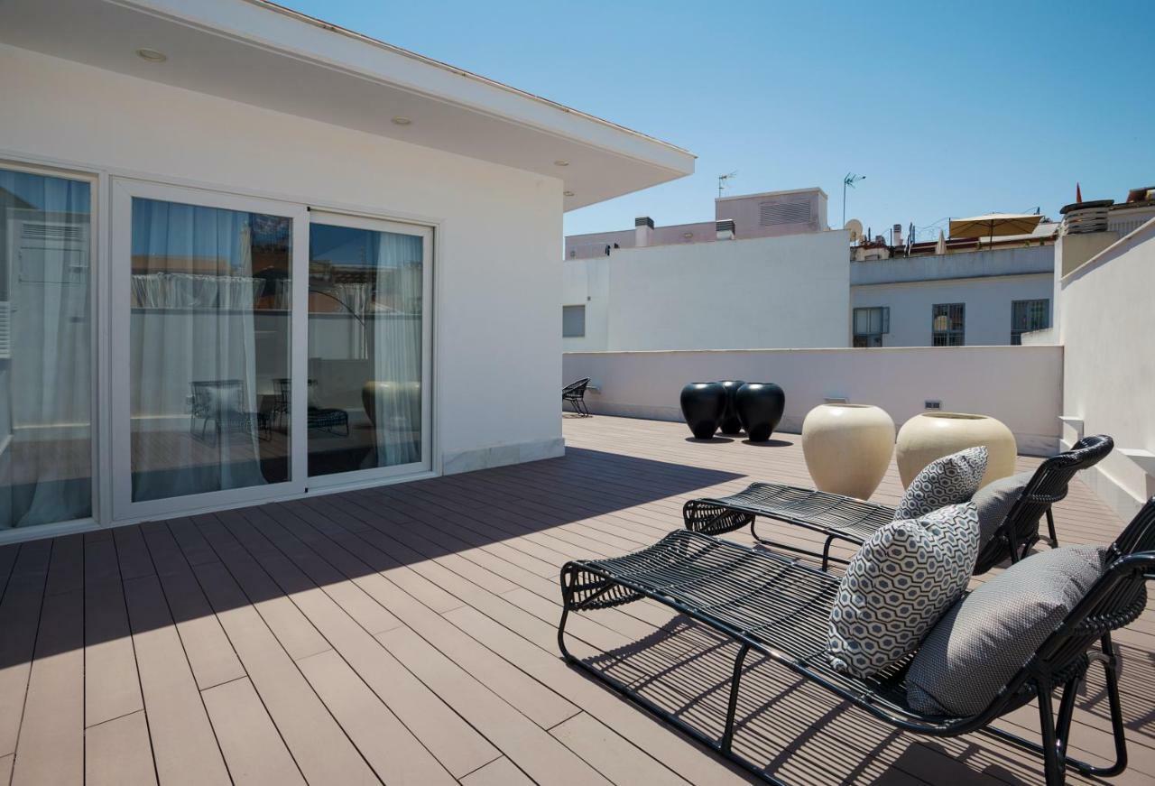 סביליה Apartamentos One Shot Conde De Torrejon מראה חיצוני תמונה