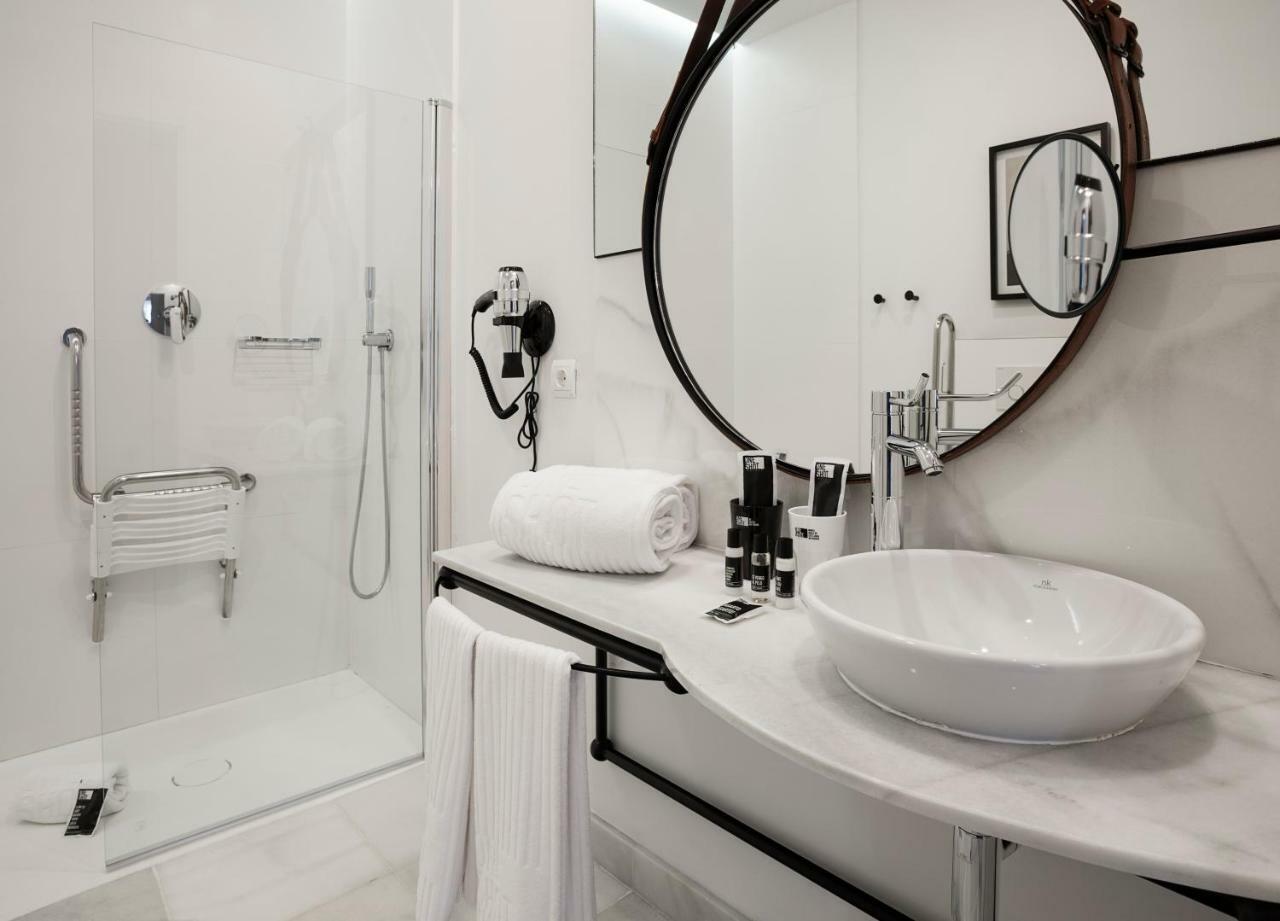 סביליה Apartamentos One Shot Conde De Torrejon מראה חיצוני תמונה